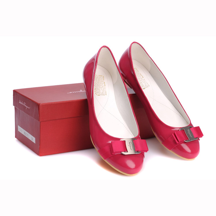 Ferragamo Womens Varina Patent Leather Red Flats