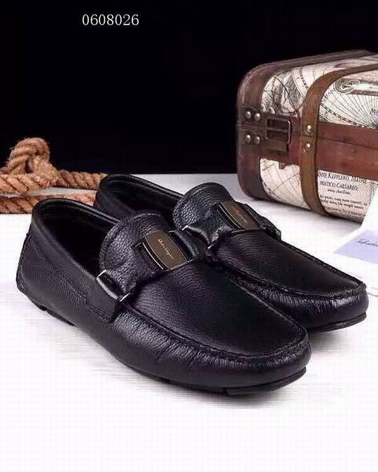 men Ferragamo classic leather shoes 142