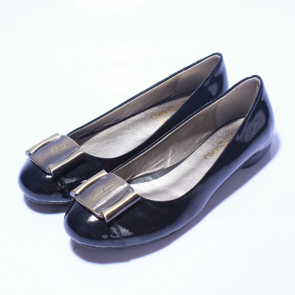 women Ferragamo Flat shoes 200