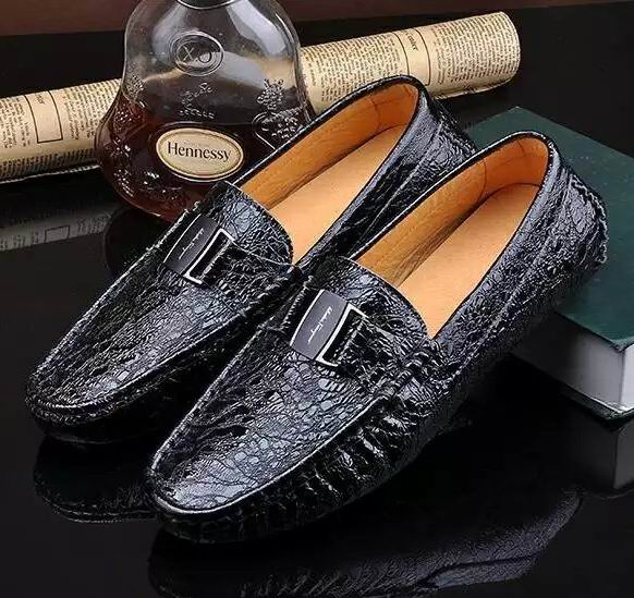 Ferragamo Driver Mocassins With Vara Ornament Black Shoes For Men