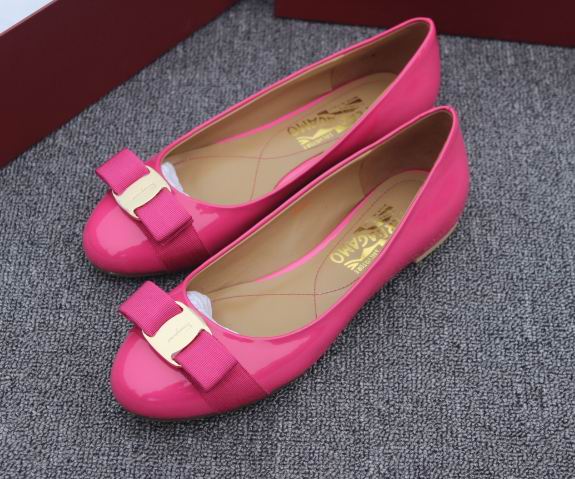 Salvatore Ferragamo Varina Women Flat Shoes Peach in patent