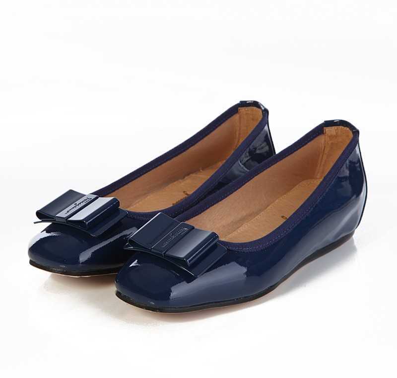 Women's Salvatore Ferragamo Flats Shoes Patent Navy